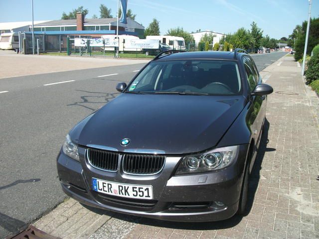 Gebraucht BMW 320 163 PS (119 kW) 2007 Braun Kombi