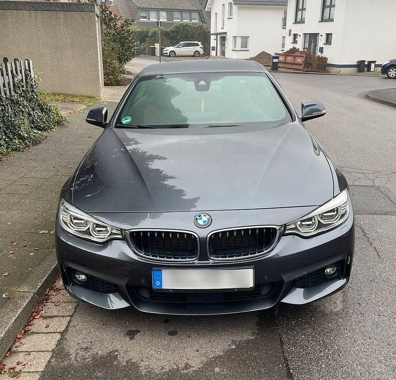Grau Gebraucht 2016 BMW 430 Cabriolet M Sport Cabrio | 27.500 € (Fairer Preis) - Bild 1/4