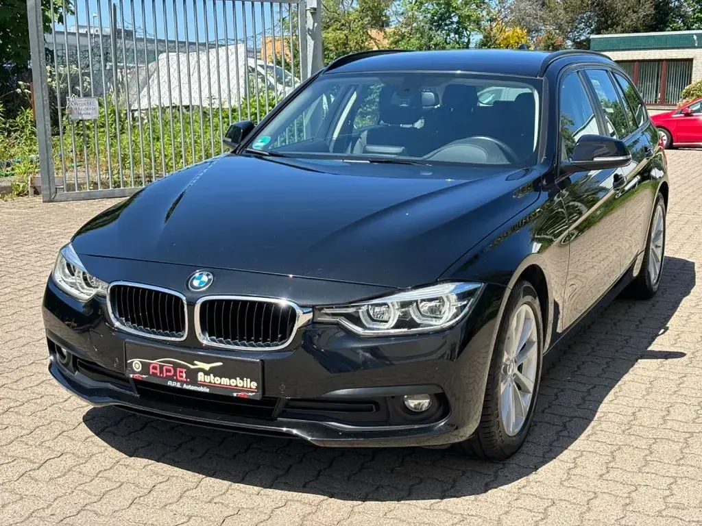Gebraucht BMW 318 Performance 150 PS (110 kW) 2018 Schwarz Kombi