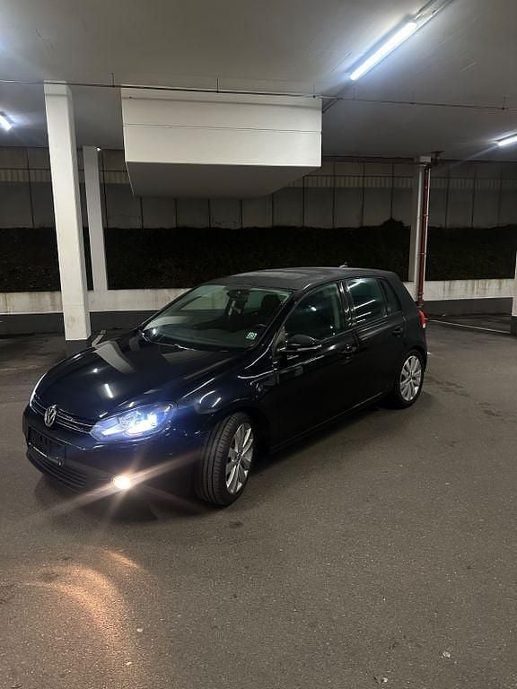 Gebraucht VW Golf VI Team 160 PS (117 kW) 2010 Schwarz Kleinwagen