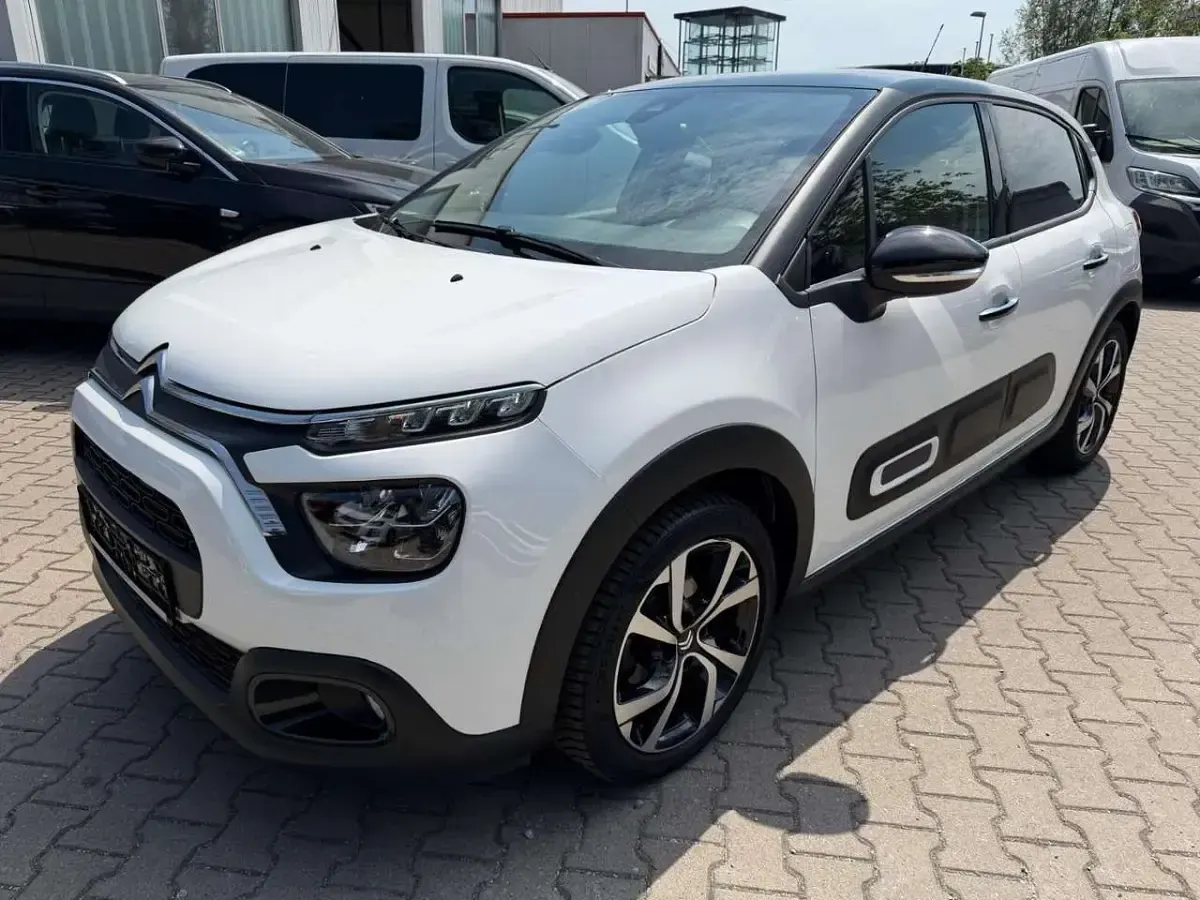 Gebraucht Citroën C3 PureTech 110 PS (80 kW) 2024 Weiß Limousine