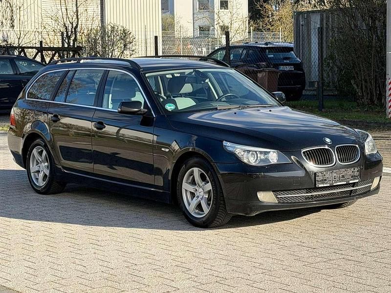 Gebraucht BMW 520 177 PS (130 kW) 2009 Black sapphire metallic Kombi