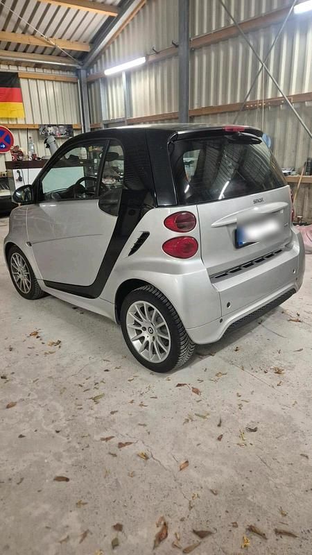 Silber Gebraucht 2014 Smart ForTwo Coupé Kleinwagen | 5.700 € - Bild 1/4