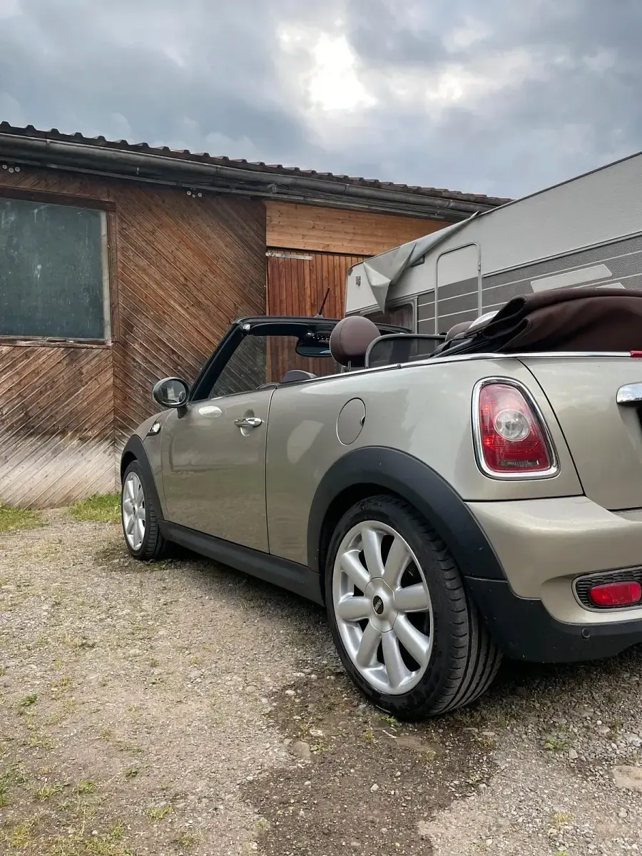 Gebraucht Mini Cooper S Cabriolet 184 PS (135 kW) 2010 Silber Cabrio