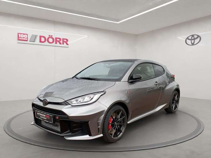 Palladium silber Neu 2024 Toyota Yaris Kleinwagen | 48.690 € (Fairer Preis) - Bild 1/4