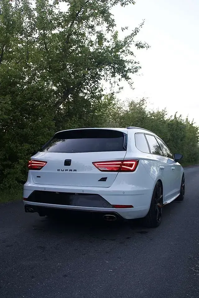 Gebraucht Seat Leon 4Drive 300 PS (220 kW) 2017 Weiß Kombi