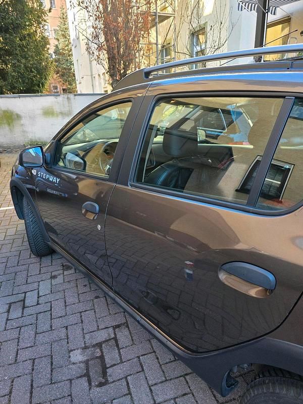 Gebraucht Dacia Sandero Stepway 90 PS (66 kW) 2017 Braun Limousine