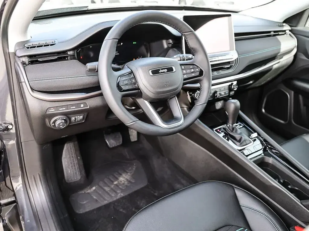 Gebraucht Jeep Compass Limited 241 PS (177 kW) 2022 Graphite grau SUV