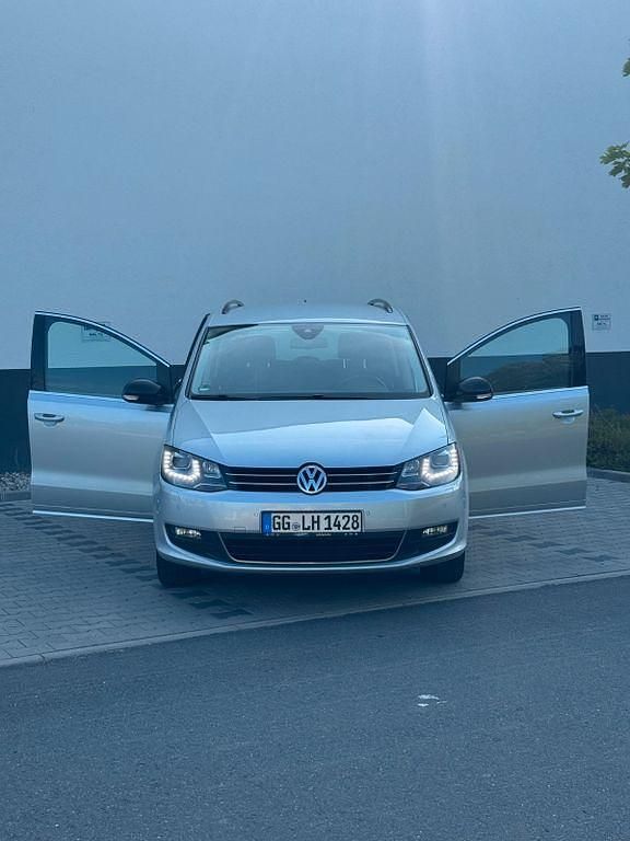 Gebraucht VW Sharan 170 PS (125 kW) 2013 Silber Van / Kleinbus