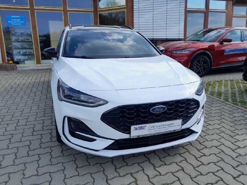 Gebraucht Ford Focus ST-Line 125 PS (91 kW) 2024 Weiß Limousine