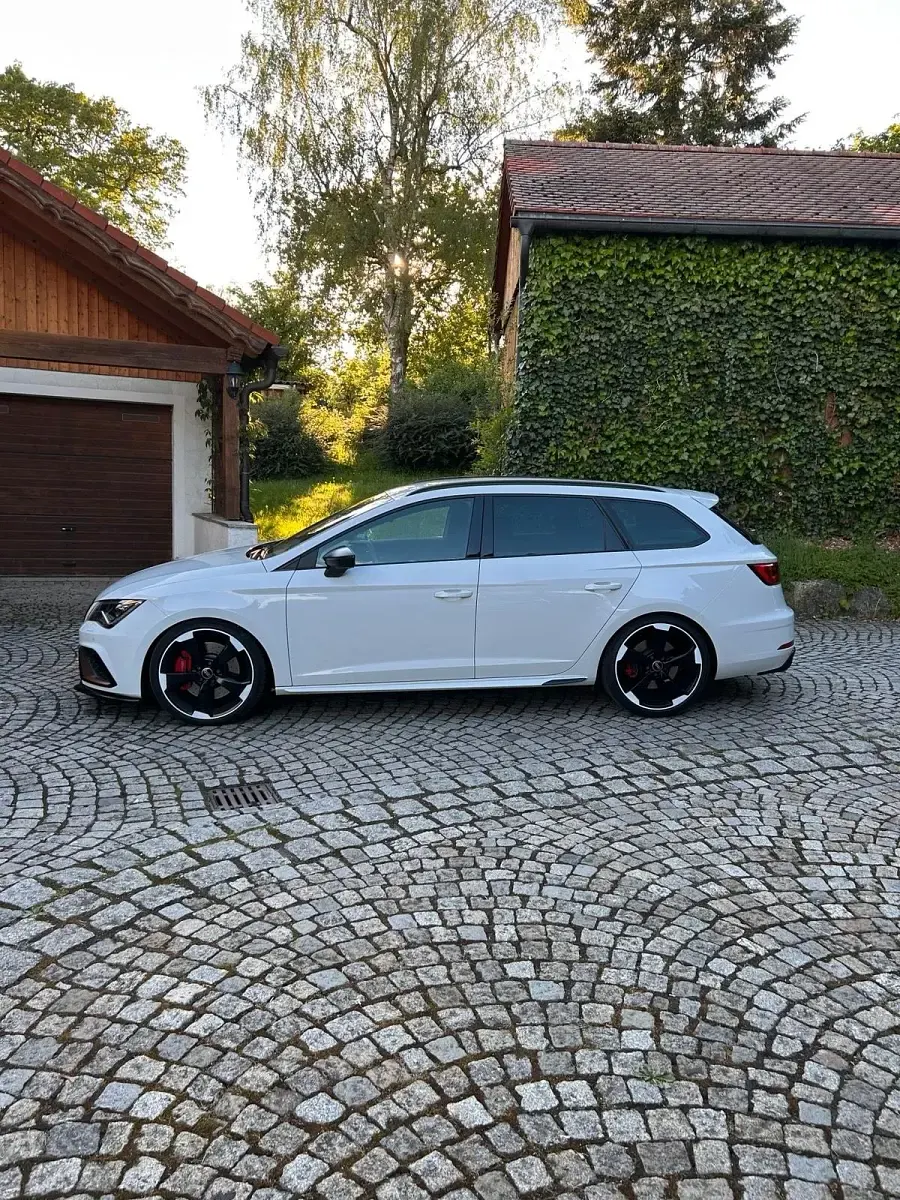 Gebraucht Seat Leon ST Beats 300 PS (220 kW) 2018 Weiß Kombi