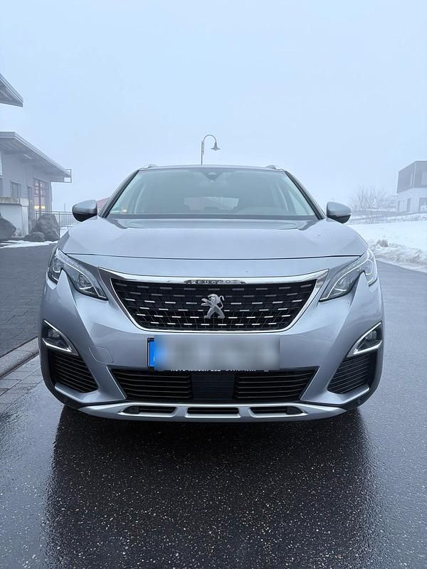 Silber Gebraucht 2018 Peugeot 3008 SUV | 16.900 € (Fairer Preis) - Bild 1/4