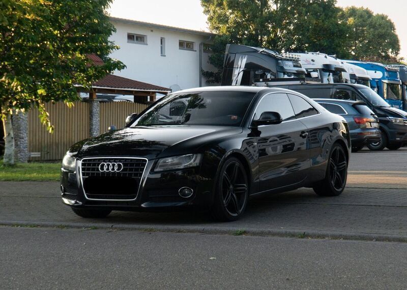 Schwarz Gebraucht 2008 Audi A5 Design Coupé | 5.900 € (Fairer Preis) - Bild 1/4