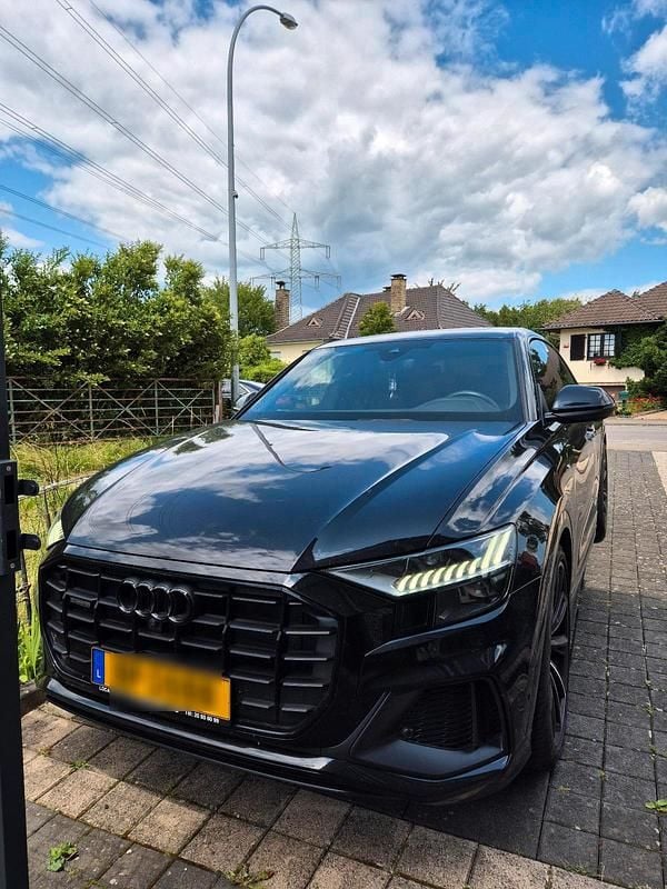 Schwarz Gebraucht 2021 Audi Q8 S-Line SUV | 69.999 € (Teuer) - Bild 1/4