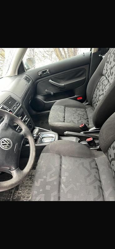 Gebraucht VW Golf IV 105 PS (77 kW) 1998 Silber Kleinwagen