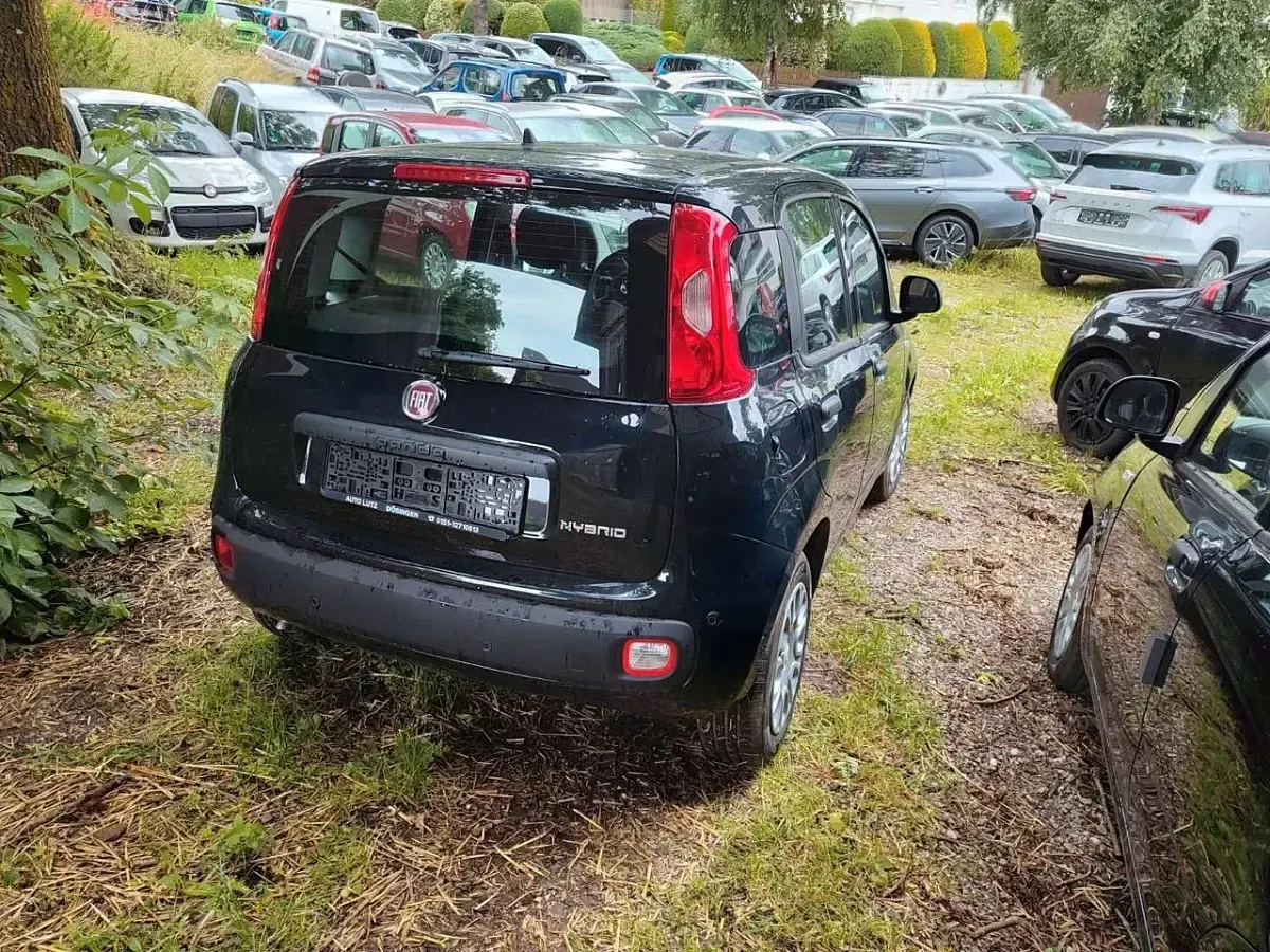 Nowe Fiat Panda 69 KM (50 kW) 2025 Czarny Sedan/Limuzyna