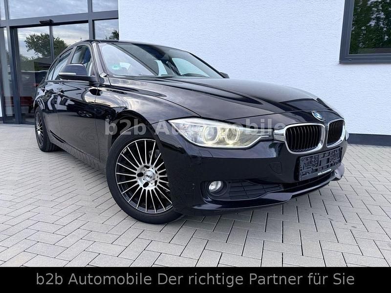 Usata BMW 318 143 CV (105 kW) 2012 Nero Berlina