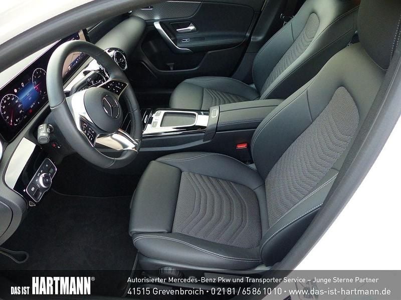 Gebraucht Mercedes A180 Progressive 136 PS (100 kW) 2024 Polarweiß Limousine