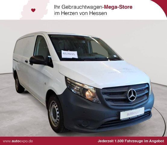 Arktikweiß Gebraucht 2019 Mercedes Vito Van / Kleinbus | 18.890 € (Superpreis) - Bild 1/4