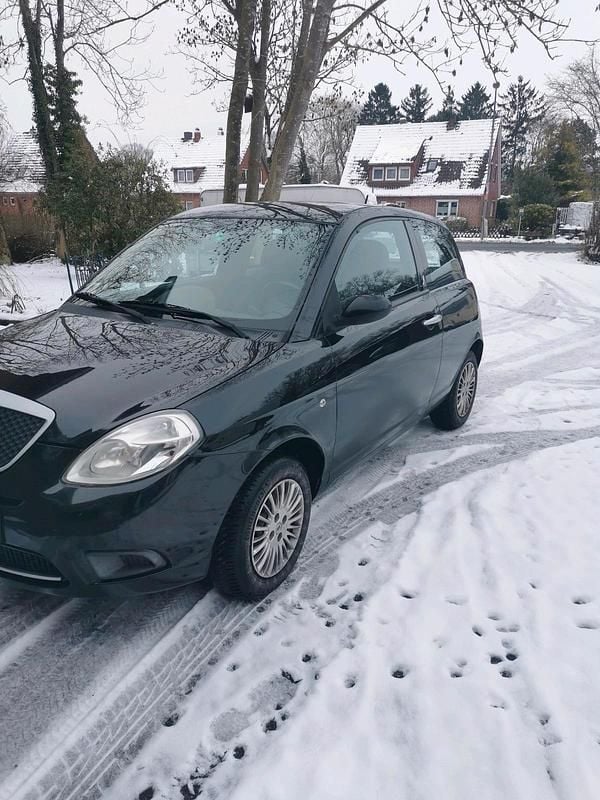 Gebraucht Lancia Ypsilon 60 PS (44 kW) 2006 Schwarz Kleinwagen