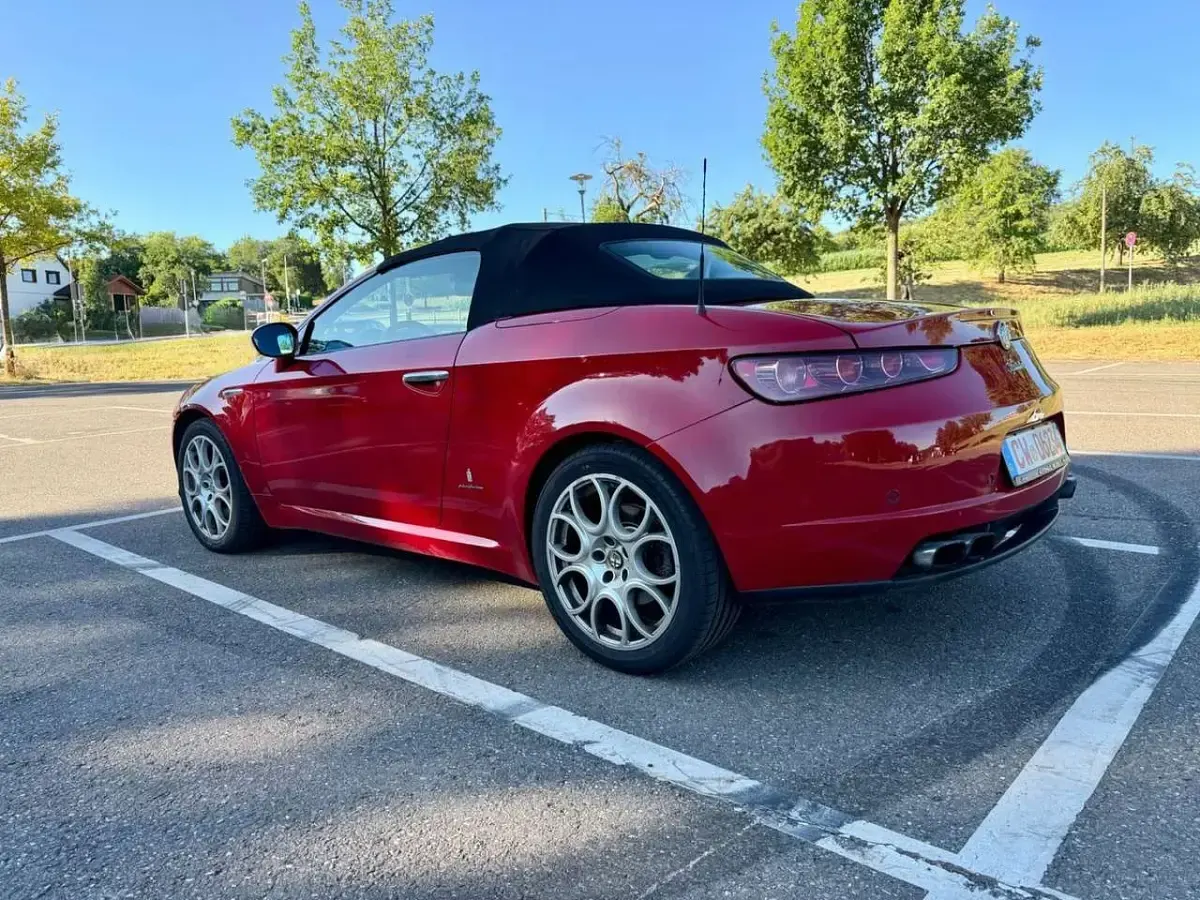 Gebraucht Alfa Romeo Spider 200 PS (147 kW) 2008 Rot Cabrio