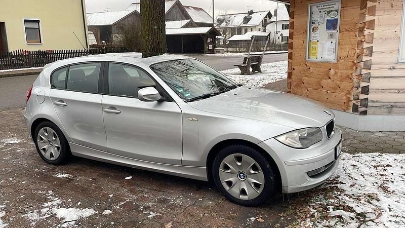 Gebraucht BMW 116 122 PS (89 kW) 2010 Kleinwagen