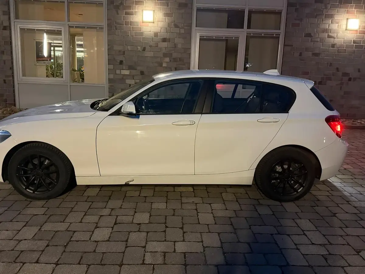 Używany BMW 118 170 KM (125 kW) 2013 Hatchback
