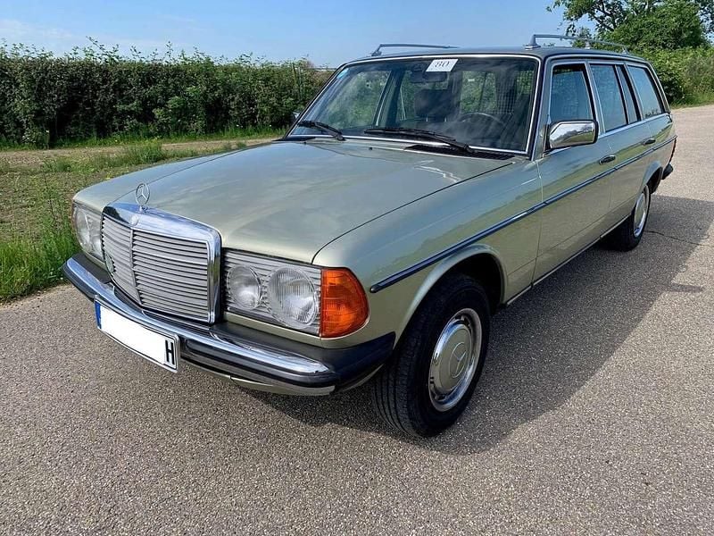 Gebraucht 1980 Mercedes E230 Kombi | 13.400 € - Bild 1/4