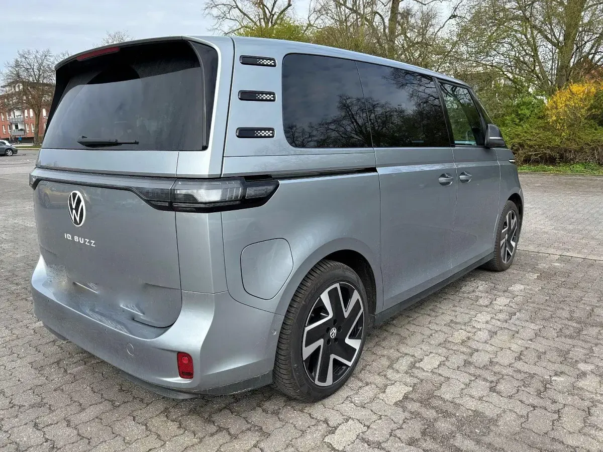 Gebraucht VW ID. Buzz 125 kW (170 PS) 2025 Silber Van / Kleinbus