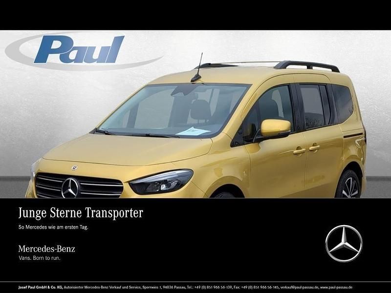 Limonitgelb (metallic) Gebraucht 2024 Mercedes 180 Progressive Limousine | 30.750 € (Etwas zu teuer) - Bild 1/4