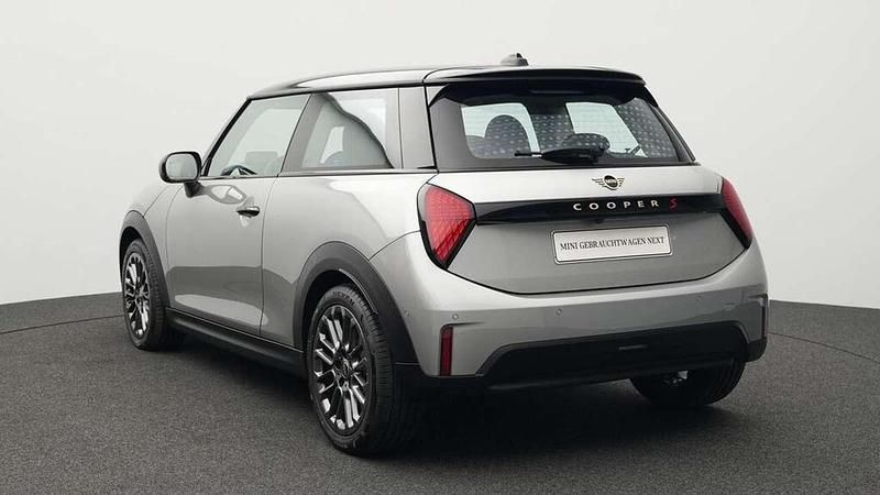 Gebraucht Mini Cooper S Classic 204 PS (150 kW) 2024 Grau Kleinwagen