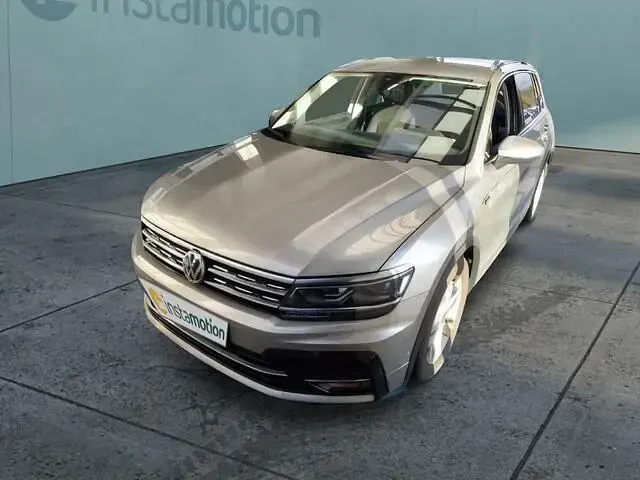 Gebraucht VW Tiguan Highline 150 PS (110 kW) 2020 Silber SUV