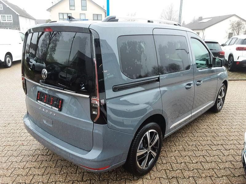 Neu VW Caddy Style 116 PS (85 kW) 2025 Grau Van / Kleinbus