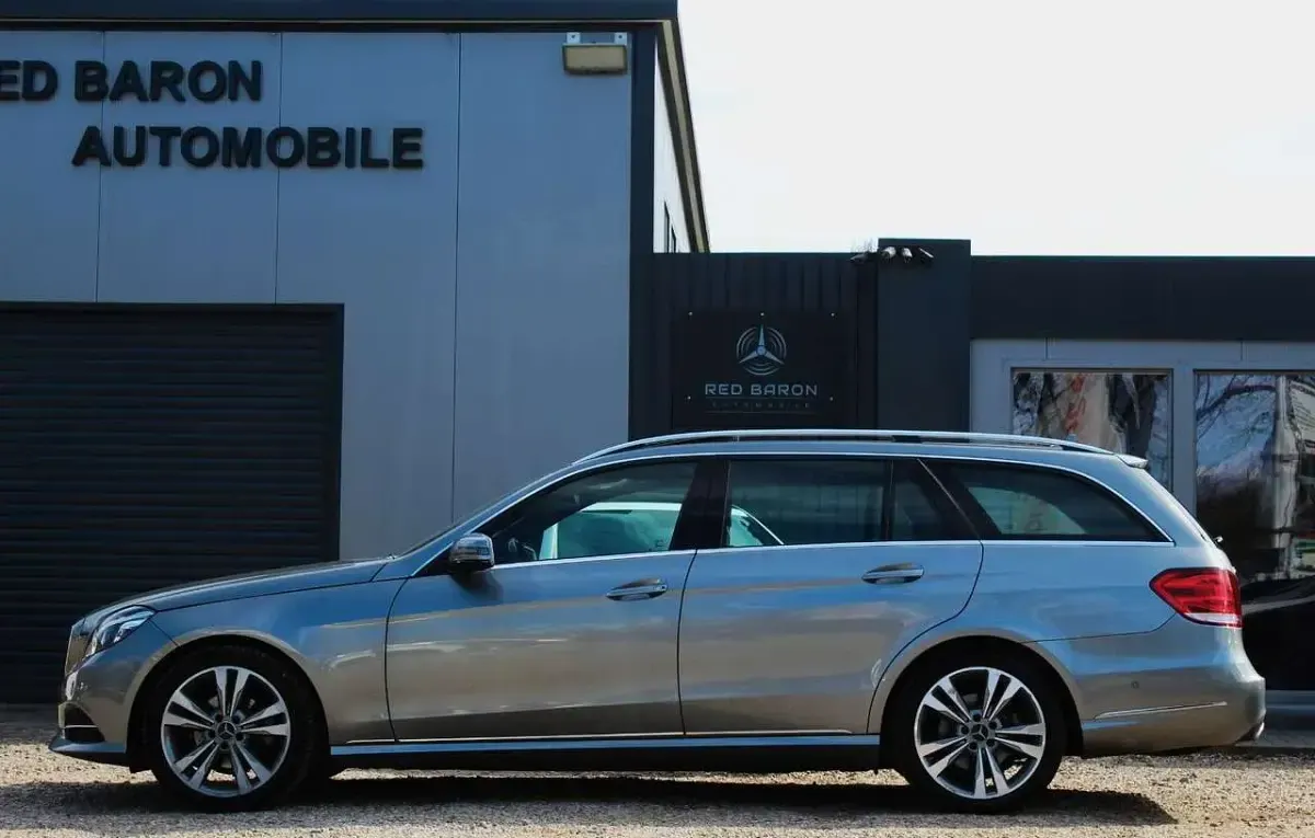 Gebraucht Mercedes E200 Avantgarde 136 PS (100 kW) 2013 Grau Kombi