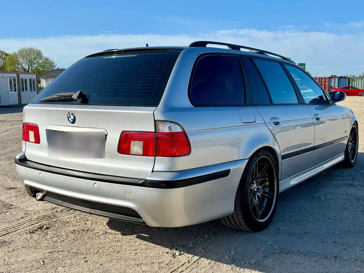 Gebraucht BMW 530 M Sport 193 PS (141 kW) 2002 Silber Kombi