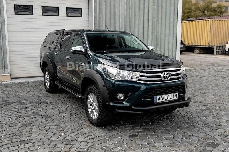 Gebraucht Toyota HiLux Comfort 150 PS (110 kW) 2018 Grün Abholung