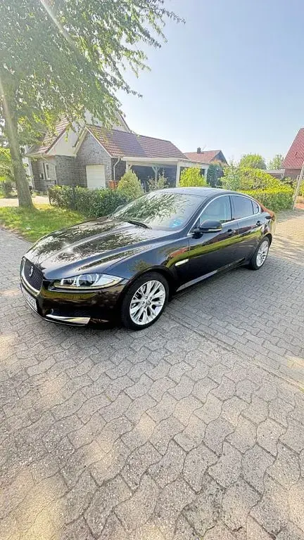 Gebraucht Jaguar XF 190 PS (139 kW) 2011 Schwarz Limousine