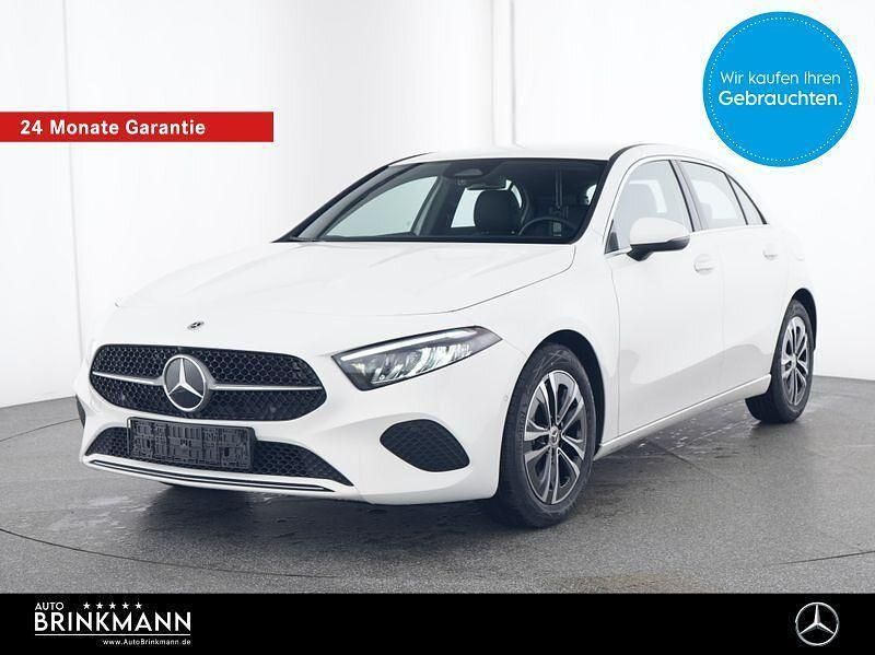 Unilack polarweiß Gebraucht 2024 Mercedes A200 Advanced Limousine | 27.380 € (Fairer Preis) - Bild 1/4