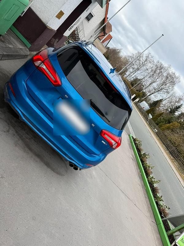 Gebraucht Ford Focus ST-Line X 155 PS (114 kW) 2020 Blau Kombi