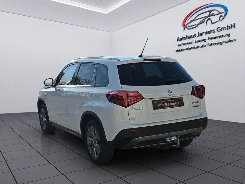 Gebraucht Suzuki Vitara Comfort 140 PS (102 kW) 2023 Weiss SUV