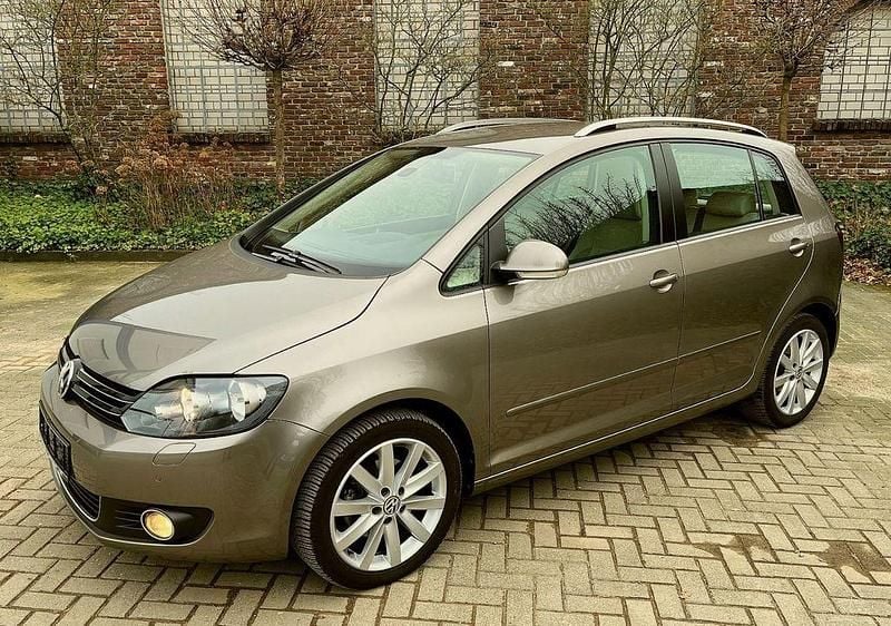 Gebraucht VW Golf Plus Highline 122 PS (89 kW) 2010 Braun Van / Kleinbus