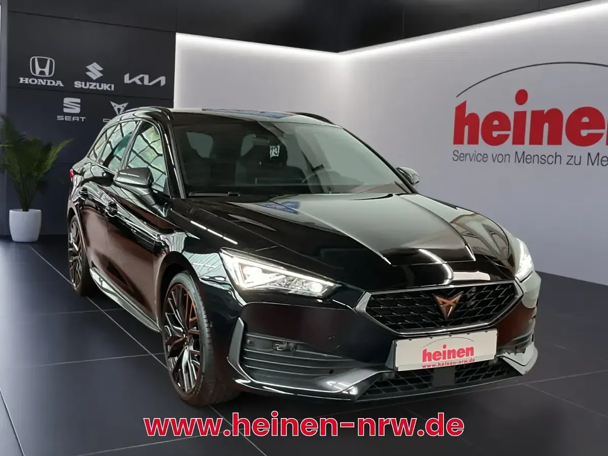 Gebraucht Cupra Leon 300 PS (220 kW) 2023 Midnight schwarz Limousine