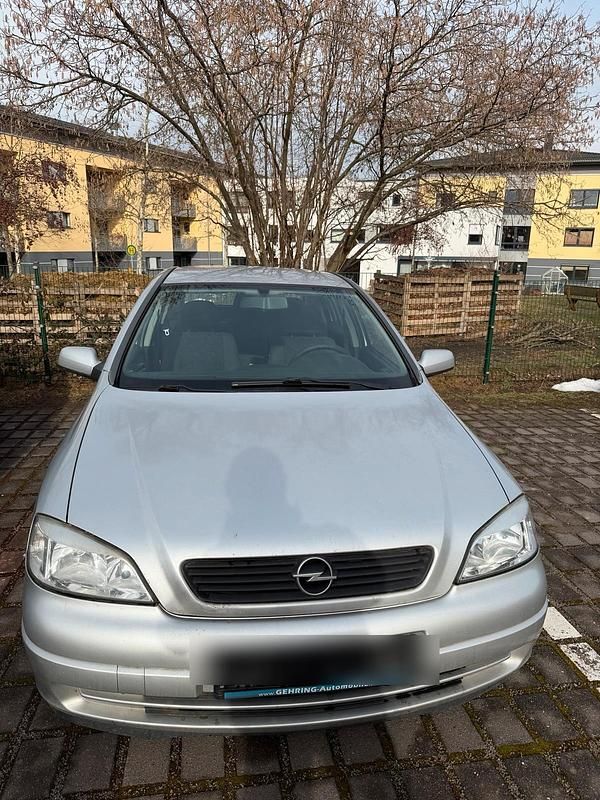 Gebraucht Opel Astra 101 PS (74 kW) 2002 Silber Limousine