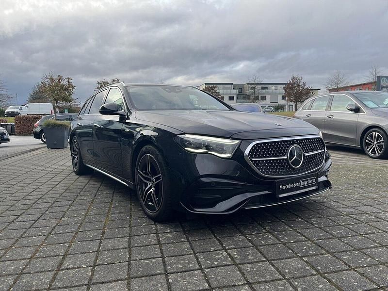 Gebraucht Mercedes E300 AMG 197 PS (144 kW) 2025 Schwarz Kombi