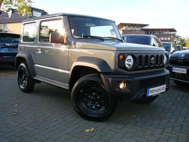 Grau Gebraucht 2023 Suzuki Jimny Comfort SUV | 27.980 € (Guter Preis) - Bild 1/4