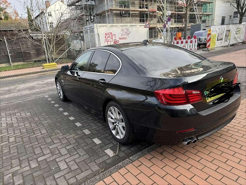 Gebraucht BMW 520 Sport Line 184 PS (135 kW) 2012 Limousine