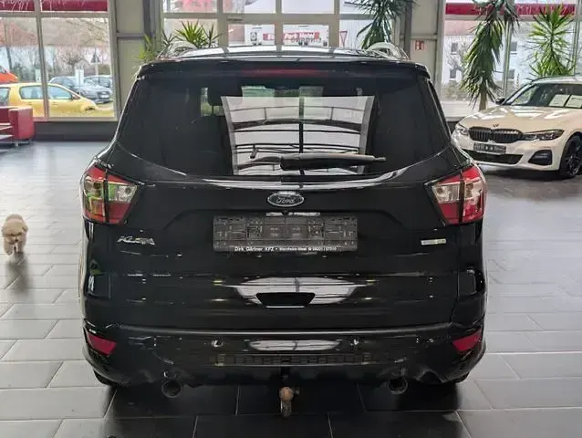 Gebraucht Ford Kuga ST-Line 175 PS (128 kW) 2019 Schwarz SUV