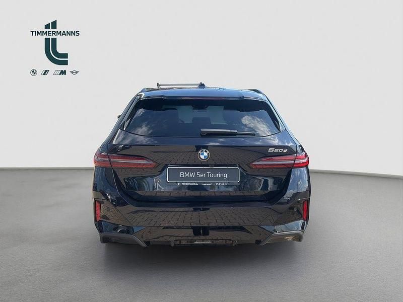 Neu BMW 520 Performance 197 PS (144 kW) 2026 Schwarz Kombi