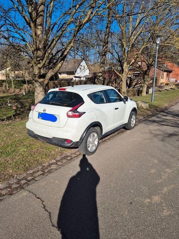 Gebraucht Nissan Juke Visia 94 PS (69 kW) 2015 Weiß SUV