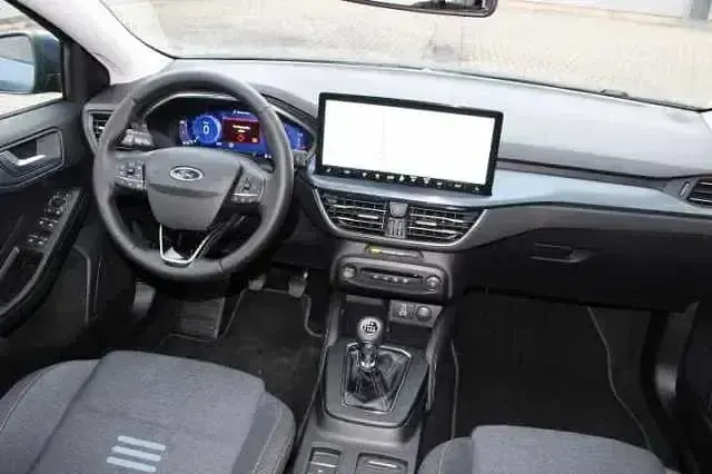 Second-hand Ford Focus Active 125 CP (91 kW) 2023 Albastru Berlinǎ